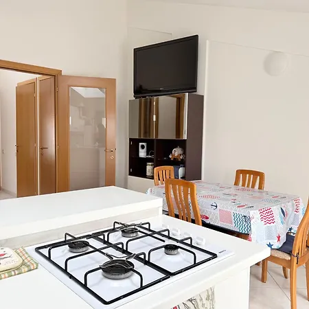 P076 - Porto Recanati, Comodo Trilocale Con Terrazzo E Lavatrice Lägenhet