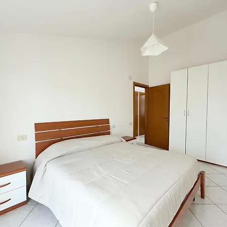 P076 - Porto Recanati, Comodo Trilocale Con Terrazzo E Lavatrice Lägenhet