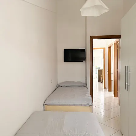 P076 - Porto Recanati, Comodo Trilocale Con Terrazzo E Lavatrice Appartement *